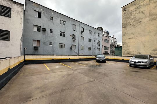 Garagem de apartamento para alugar com 1 quarto, 38m² em Centro, São Vicente