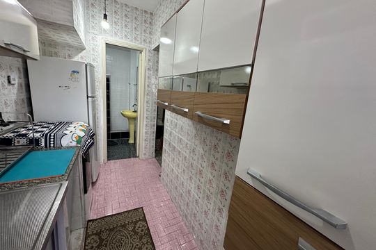 Cozinha de apartamento para alugar com 1 quarto, 38m² em Centro, São Vicente
