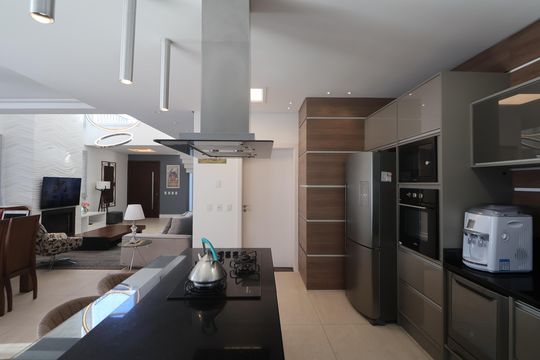 Cozinha de casa de condomínio para alugar com 4 quartos, 276m² em Neópolis, Gravataí