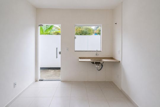 Cozinha de casa para alugar com 2 quartos, 76m² em Ipiranga, Nova Iguaçu