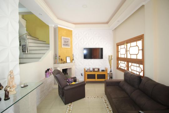 Casa para alugar com 4 quartos, 100m² em Parque Santa Fé, Porto Alegre