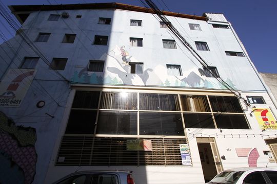 Fachada de kitnet/studio para alugar com 1 quarto, 35m² em João Pinheiro, Belo Horizonte