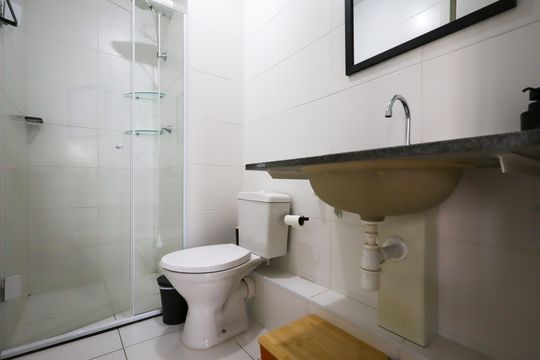 Banheiro de apartamento para alugar com 1 quarto, 34m² em Jurubatuba, São Paulo