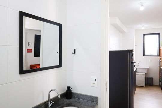 Banheiro de apartamento para alugar com 1 quarto, 34m² em Jurubatuba, São Paulo