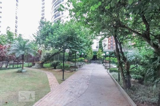 Área Verde de apartamento à venda com 3 quartos, 125m² em Indianópolis, São Paulo