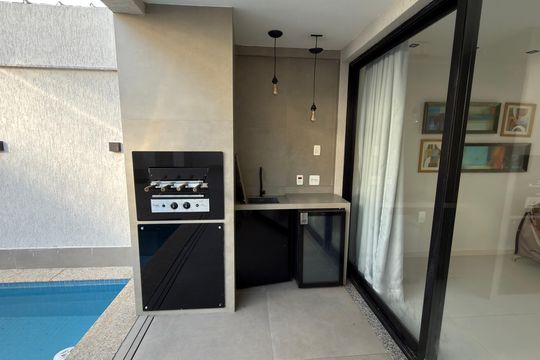 Área externa de casa de condomínio à venda com 3 quartos, 140m² em Recreio dos Bandeirantes, Rio de Janeiro