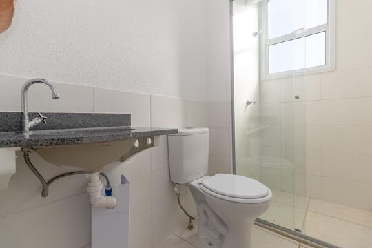 Banheiro da Suíte de apartamento para alugar com 2 quartos, 45m² em Mantiqueira, Belo Horizonte