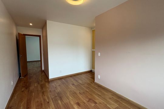 Suite 1 de apartamento para alugar com 2 quartos, 72m² em Valparaíso, Petrópolis