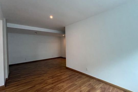 Sala de apartamento para alugar com 2 quartos, 72m² em Valparaíso, Petrópolis
