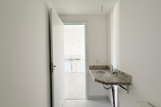 Banheiro  de apartamento à venda com 1 quarto, 34m² em Brooklin, São Paulo