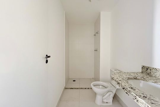 Banheiro de apartamento à venda com 2 quartos, 39m² em Brooklin, São Paulo