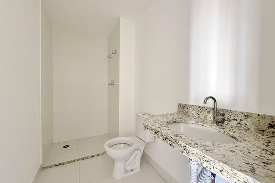 Banheiro de apartamento à venda com 2 quartos, 42m² em Brooklin, São Paulo