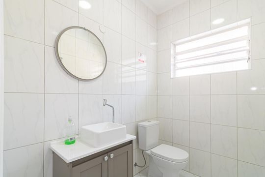 Banheiro Social de casa para alugar com 3 quartos, 126m² em Indianópolis, São Paulo