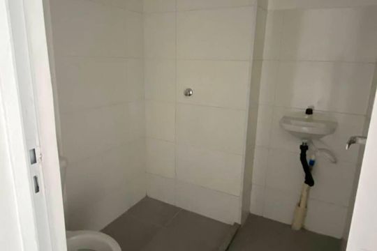Banheiro de apartamento para alugar com 2 quartos, 46m² em Laranjal, São Gonçalo