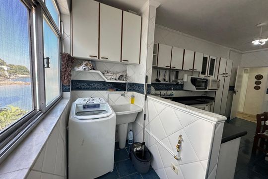 Área de Serviço de apartamento para alugar com 3 quartos, 149m² em Itararé, São Vicente