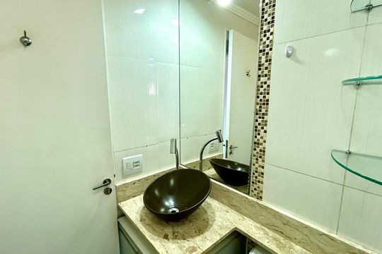 Banheiro de apartamento para alugar com 2 quartos, 61m² em Jardim Sao Judas Tadeu, Guarulhos