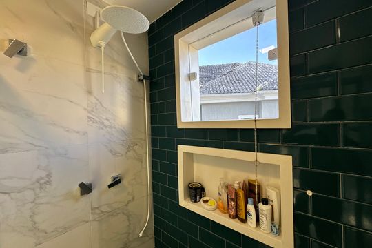 Suíte 3 - Banheiro de casa de condomínio para alugar com 6 quartos, 297m² em Recreio dos Bandeirantes, Rio de Janeiro