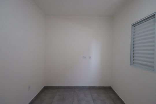 Quarto 1 de apartamento para alugar com 2 quartos, 42m² em Vila Carrão, São Paulo