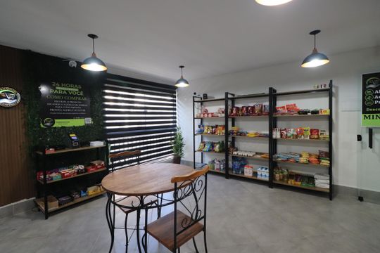 Mercado de apartamento para alugar com 2 quartos, 42m² em Vila Carrão, São Paulo