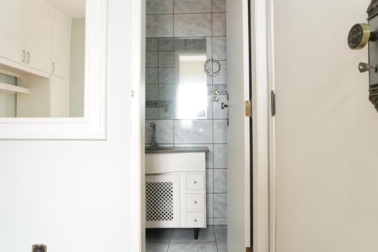 Banheiro da Suíte 1 - Casa 1 de casa à venda com 6 quartos, 294m² em Industrial, Contagem