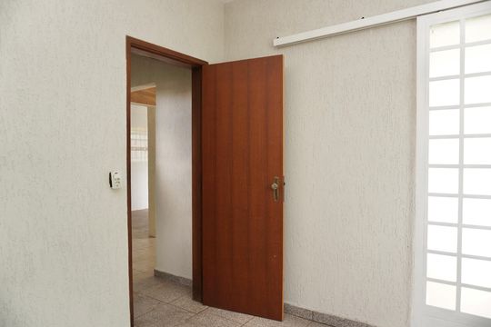 Quarto 6 - Casa 2 de casa à venda com 6 quartos, 294m² em Industrial, Contagem