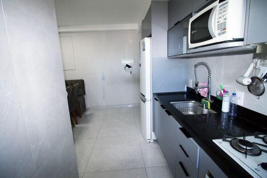 Cozinha de apartamento para alugar com 3 quartos, 57m² em Vista Alegre, Rio de Janeiro