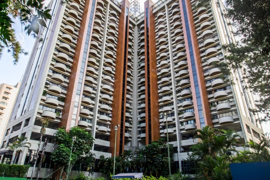 Fachada de apartamento para alugar com 1 quarto, 55m² em Alphaville, Barueri