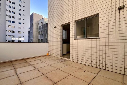 Apartamento à venda com 2 quartos, 84m² em Sagrada Família, Belo Horizonte