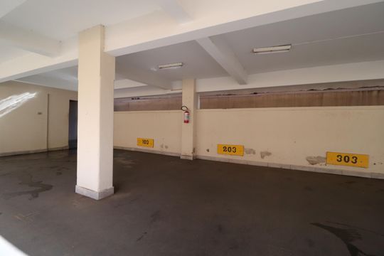 Garagem de apartamento para alugar com 3 quartos, 85m² em Martins, Uberlândia