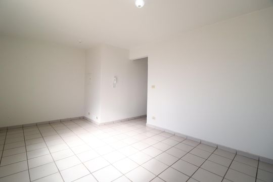 Sala de apartamento para alugar com 3 quartos, 85m² em Martins, Uberlândia
