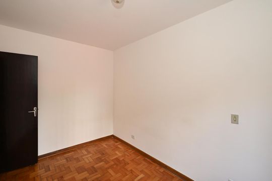 Quarto 2 de apartamento para alugar com 2 quartos, 54m² em Jardim das Palmas, São Paulo