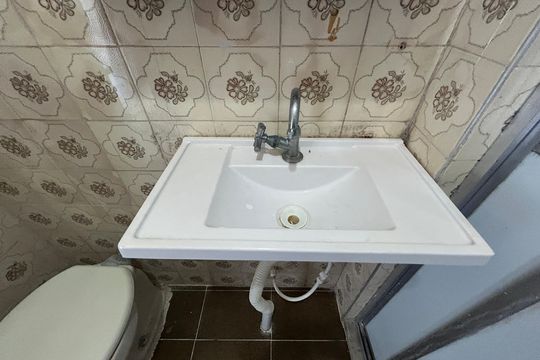 Banheiro social de apartamento para alugar com 2 quartos, 60m² em Jacarepaguá, Rio de Janeiro