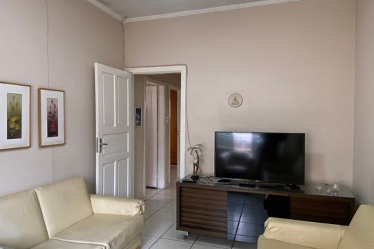 Sala  de casa à venda com 2 quartos, 573m² em Centro, Osasco