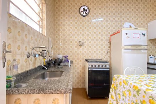 Cozinha de casa à venda com 2 quartos, 573m² em Centro, Osasco