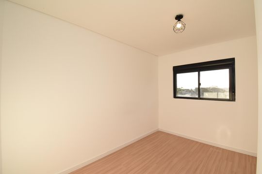 Quarto 2 de casa de condomínio para alugar com 3 quartos, 155m² em Vista Alegre, Curitiba