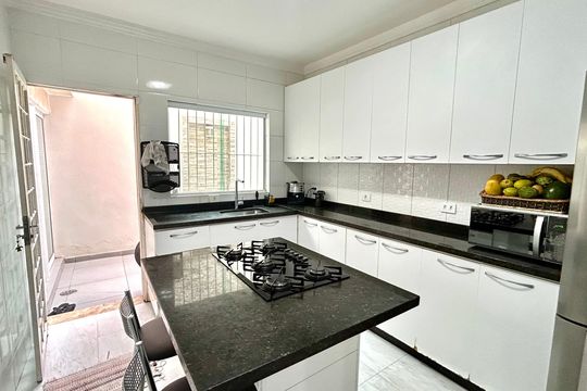 Cozinha de casa para alugar com 3 quartos, 170m² em Jardim Santa Mena, Guarulhos