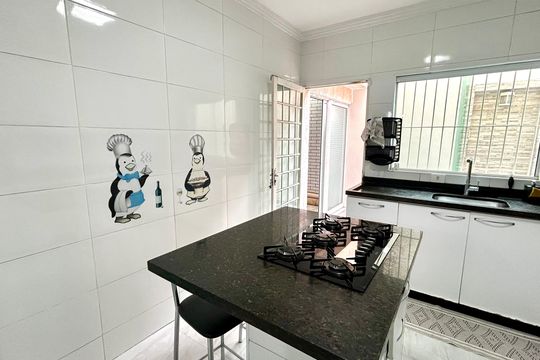 Cozinha de casa para alugar com 3 quartos, 170m² em Jardim Santa Mena, Guarulhos