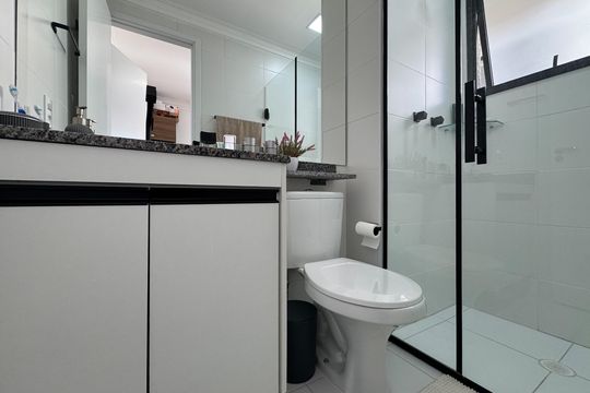 Banheiro - Suíte 1 de apartamento para alugar com 2 quartos, 61m² em Baeta Neves, São Bernardo do Campo