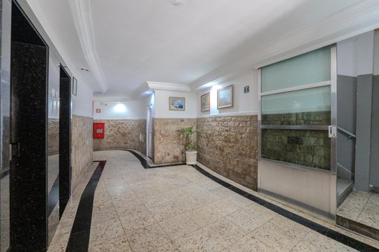 Hall de entrada de kitnet/studio para alugar com 1 quarto, 28m² em Consolação, São Paulo