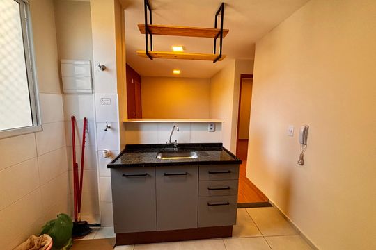 Cozinha de apartamento à venda com 2 quartos, 40m² em Chácara Estela, Barueri