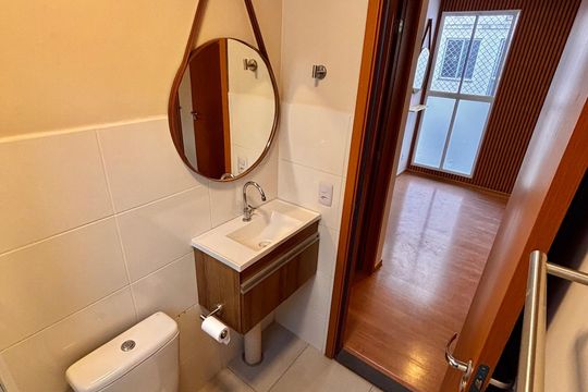 Banheiro de apartamento à venda com 2 quartos, 40m² em Chácara Estela, Barueri