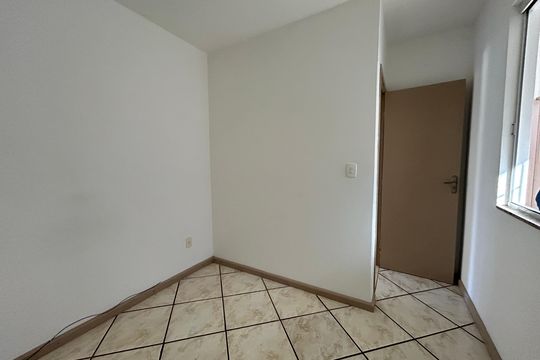 Quarto 2 de casa para alugar com 3 quartos, 84m² em Saco dos Limões, Florianópolis