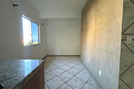 Sala de casa para alugar com 3 quartos, 84m² em Saco dos Limões, Florianópolis