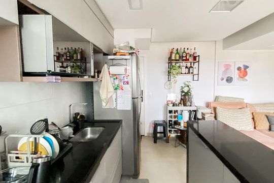 Cozinha  de apartamento à venda com 2 quartos, 40m² em Cidade Patriarca, São Paulo