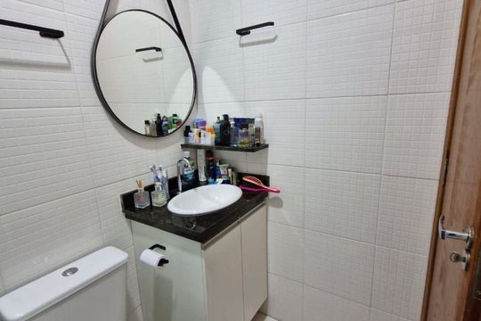 Banheiro de apartamento à venda com 2 quartos, 40m² em Vila Esperança, São Paulo