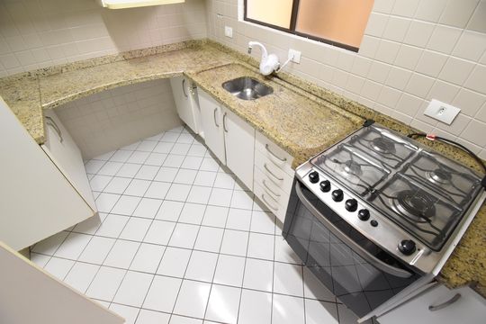 Cozinha de apartamento à venda com 3 quartos, 72m² em Abranches, Curitiba