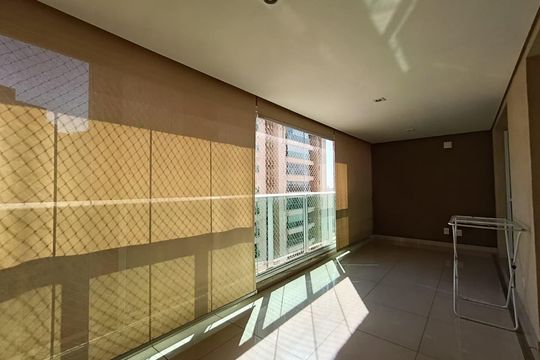 Varanda de apartamento para alugar com 4 quartos, 108m² em Subsetor Sul - 7 (S-7), Ribeirão Preto