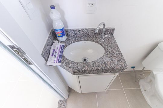 Banheiro de apartamento para alugar com 1 quarto, 26m² em Belenzinho, São Paulo
