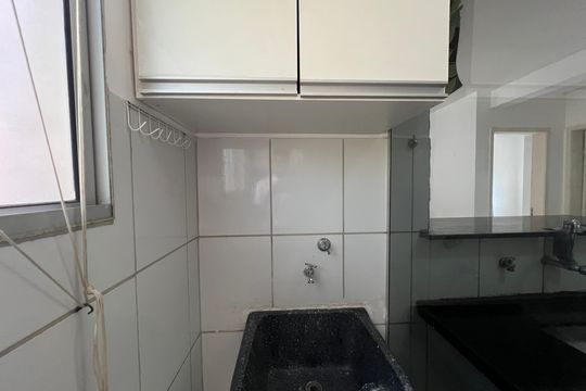 Área de Serviço de apartamento para alugar com 2 quartos, 50m² em Cabral, Contagem