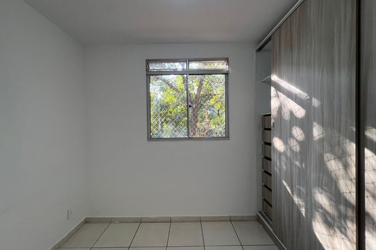 Quarto 1 de apartamento para alugar com 2 quartos, 50m² em Cabral, Contagem